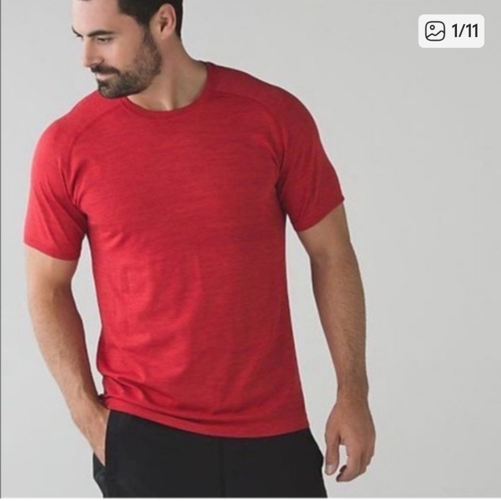lululemon athletica Vibrant Red Short Sleeve Tee